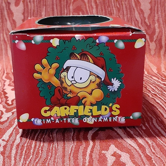 VINTAGE PAWS GARFIELD TRIM A TREE ORNAMENT CHIMNEY/STOCKING GIFTS NEW IN BOX - Picture 7 of 8